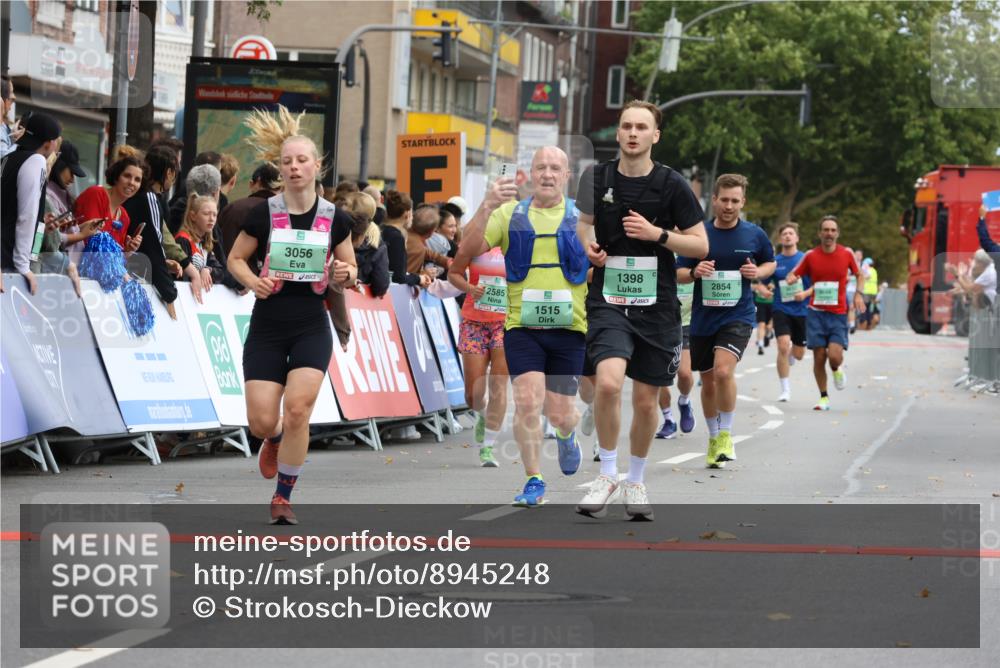 21.09.2025 - PSD Bank Halbmarathon Strokosch-Dieckow http://msf.ph/oto/8945248 21.09.2025 12:04:19 Ziel 1172, 1398, 1515, 1853, 2585, 2854, 3056, 3072, 3090, 3162, 3355, 3966 meine-sportfotos.de