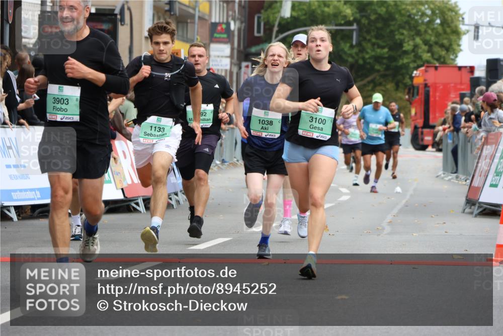 21.09.2025 - PSD Bank Halbmarathon Strokosch-Dieckow http://msf.ph/oto/8945252 21.09.2025 11:55:58 Ziel 1038, 1133, 1273, 1536, 1568, 1615, 2187, 2218, 2323, 2456, 2488, 2535, 2626, 2636, 2678, 2792, 2829, 2901, 3100, 3166, 3903, 4062 meine-sportfotos.de