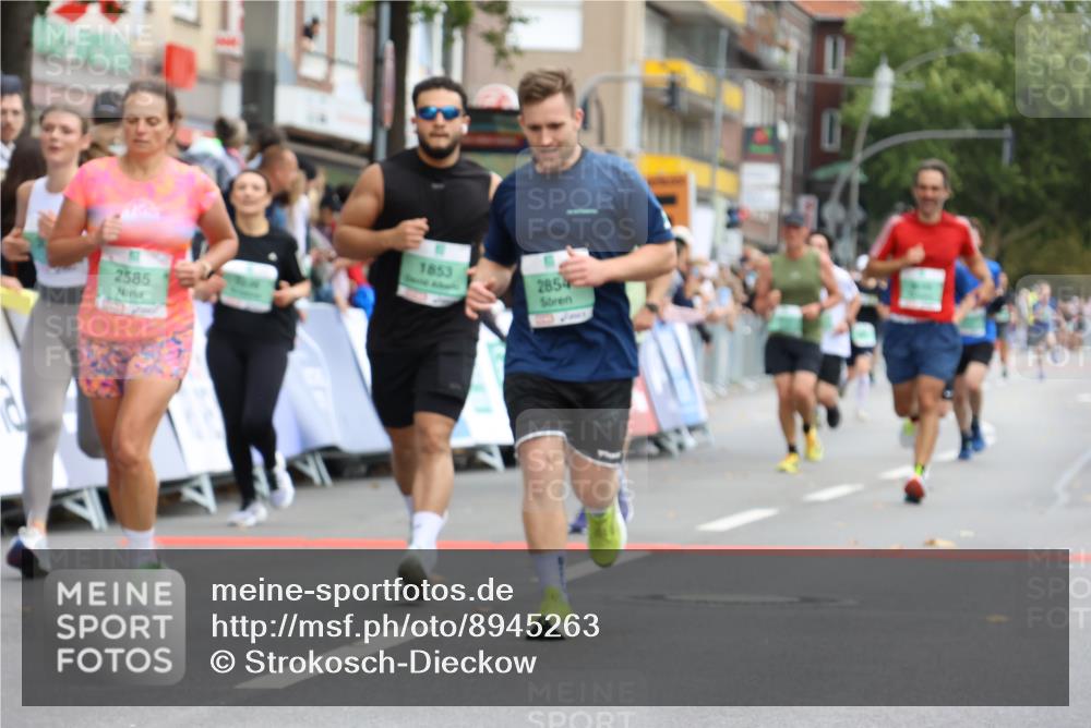 21.09.2025 - PSD Bank Halbmarathon Strokosch-Dieckow http://msf.ph/oto/8945263 21.09.2025 12:04:26 Ziel 1398, 1515, 1853, 2556, 2585, 2854, 2960, 3010, 3039, 3056, 3072, 3162, 3336, 3355, 3512, 3607 meine-sportfotos.de
