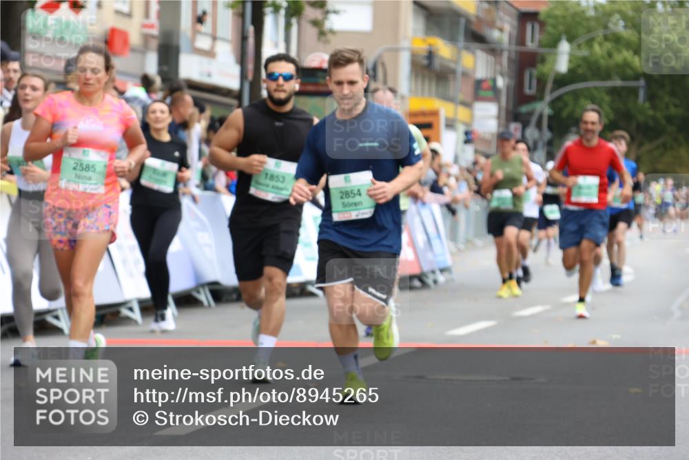 21.09.2025 - PSD Bank Halbmarathon Strokosch-Dieckow http://msf.ph/oto/8945265 21.09.2025 12:04:26 Ziel 1398, 1515, 1853, 2556, 2585, 2854, 2960, 3010, 3039, 3056, 3072, 3162, 3336, 3355, 3512, 3607 meine-sportfotos.de