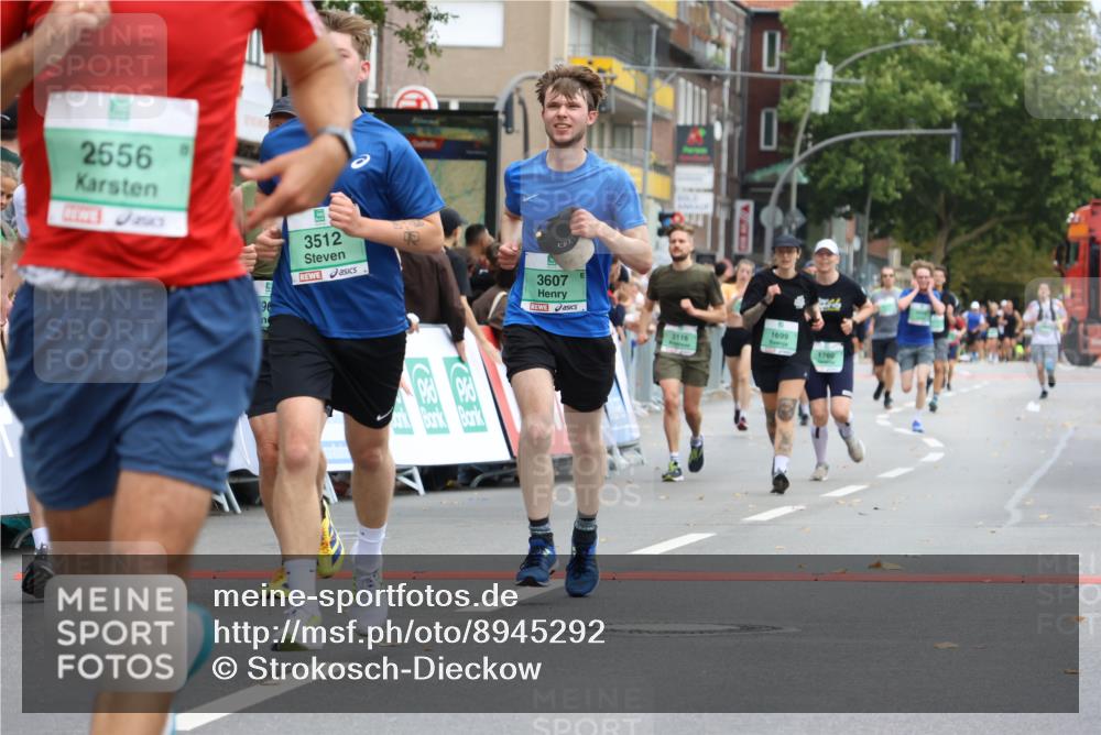 21.09.2025 - PSD Bank Halbmarathon Strokosch-Dieckow http://msf.ph/oto/8945292 21.09.2025 12:04:31 Ziel 1515, 1699, 1853, 2556, 2585, 2854, 2960, 3010, 3039, 3072, 3336, 3512, 3607 meine-sportfotos.de