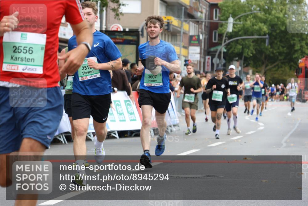 21.09.2025 - PSD Bank Halbmarathon Strokosch-Dieckow http://msf.ph/oto/8945294 21.09.2025 12:04:31 Ziel 1515, 1699, 1853, 2556, 2585, 2854, 2960, 3010, 3039, 3072, 3336, 3512, 3607 meine-sportfotos.de