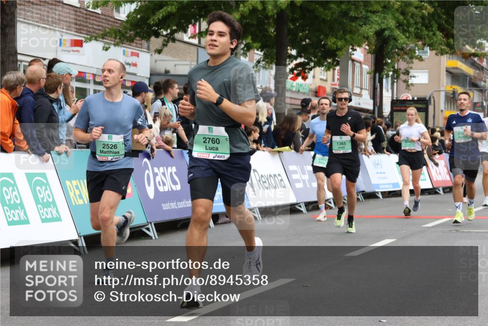 21.09.2025 - PSD Bank Halbmarathon Strokosch-Dieckow http://msf.ph/oto/8945358 21.09.2025 11:56:47 Ziel 1229, 1365, 1453, 2361, 2411, 2526, 2555, 2676, 2760, 2912, 2927, 3939, 4056 meine-sportfotos.de