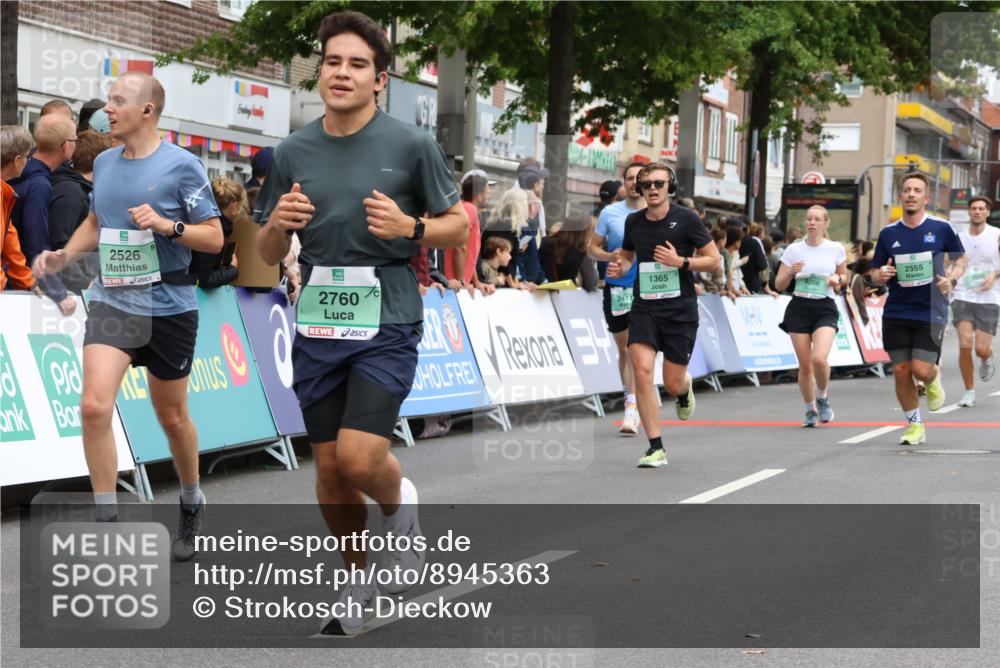 21.09.2025 - PSD Bank Halbmarathon Strokosch-Dieckow http://msf.ph/oto/8945363 21.09.2025 11:56:47 Ziel 1229, 1365, 1453, 2361, 2411, 2526, 2555, 2676, 2760, 2912, 2927, 3939, 4056 meine-sportfotos.de