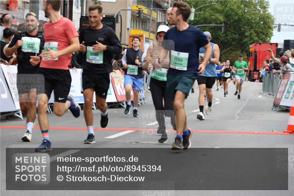 21.09.2025 - PSD Bank Halbmarathon Strokosch-Dieckow http://msf.ph/oto/8945394 21.09.2025 11:57:00 Ziel 1035, 1393, 1453, 1703, 1959, 2197, 2242, 2566, 2659, 3209, 3988 meine-sportfotos.de