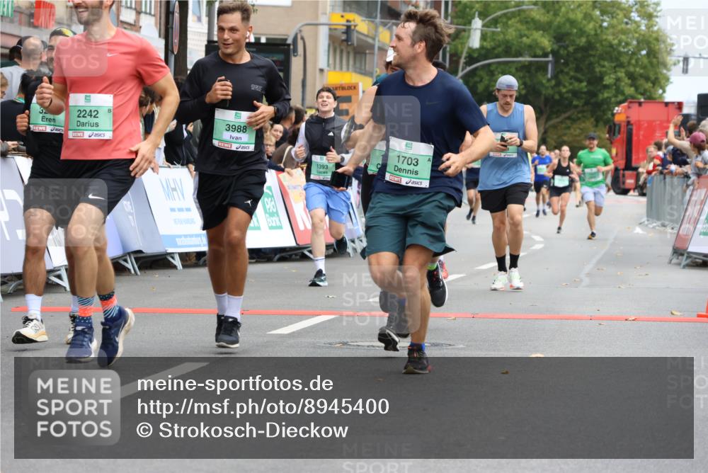 21.09.2025 - PSD Bank Halbmarathon Strokosch-Dieckow http://msf.ph/oto/8945400 21.09.2025 11:57:00 Ziel 1035, 1393, 1453, 1703, 1959, 2197, 2242, 2566, 2659, 3209, 3988 meine-sportfotos.de