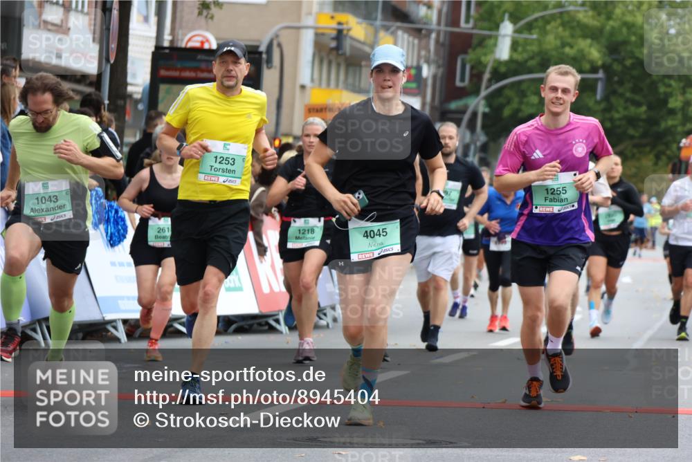 21.09.2025 - PSD Bank Halbmarathon Strokosch-Dieckow http://msf.ph/oto/8945404 21.09.2025 12:05:16 Ziel 1043, 1171, 1218, 1219, 1253, 1255, 1387, 2097, 2618, 3262, 3267, 4021, 4045 meine-sportfotos.de