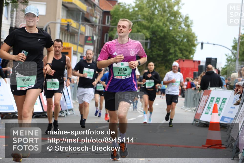 21.09.2025 - PSD Bank Halbmarathon Strokosch-Dieckow http://msf.ph/oto/8945414 21.09.2025 12:05:18 Ziel 1043, 1171, 1218, 1219, 1253, 1255, 1387, 2097, 2618, 2890, 3262, 3267, 3970, 4021, 4045 meine-sportfotos.de