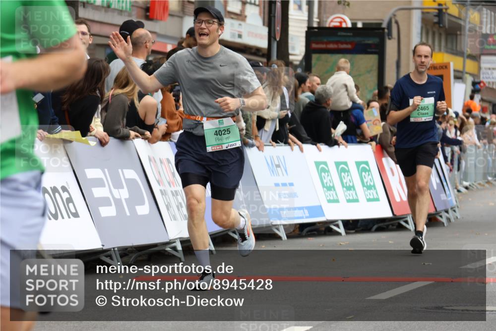 21.09.2025 - PSD Bank Halbmarathon Strokosch-Dieckow http://msf.ph/oto/8945428 21.09.2025 11:57:13 Ziel 1337, 1746, 2277, 2465, 2649, 3110, 4025, 4059 meine-sportfotos.de