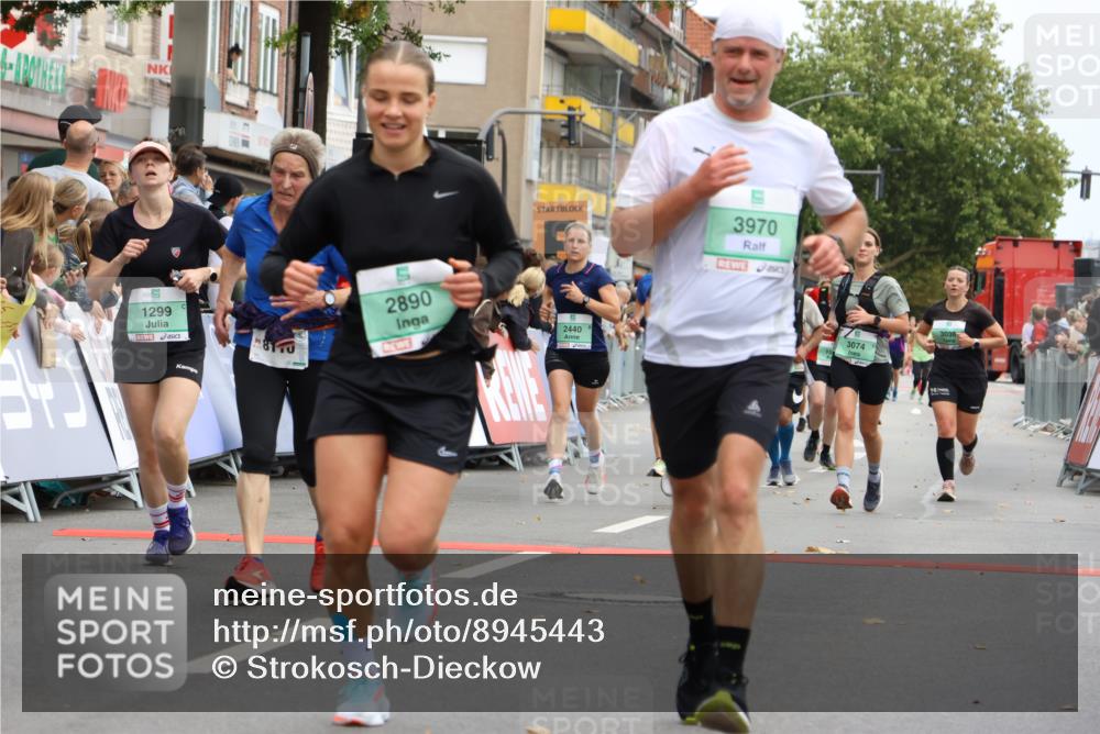 21.09.2025 - PSD Bank Halbmarathon Strokosch-Dieckow http://msf.ph/oto/8945443 21.09.2025 12:05:26 Ziel 1043, 1218, 1219, 1253, 1255, 1299, 1538, 2097, 2440, 2618, 2670, 2890, 3038, 3074, 3262, 3970, 4020, 4021, 4022, 4045 meine-sportfotos.de