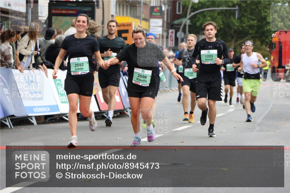 21.09.2025 - PSD Bank Halbmarathon Strokosch-Dieckow http://msf.ph/oto/8945473 21.09.2025 11:57:22 Ziel 1223, 2319, 2465, 2592, 2598, 2756, 3110, 3945, 4025, 4059, 4061 meine-sportfotos.de