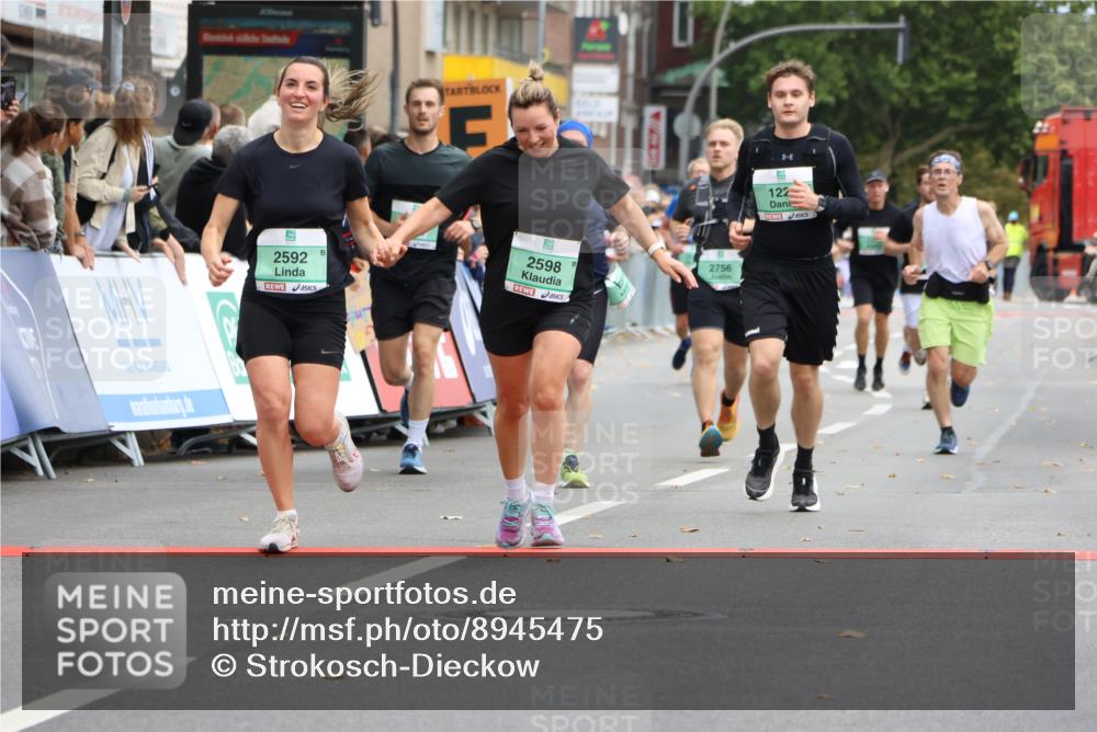 21.09.2025 - PSD Bank Halbmarathon Strokosch-Dieckow http://msf.ph/oto/8945475 21.09.2025 11:57:22 Ziel 1223, 2319, 2465, 2592, 2598, 2756, 3110, 3945, 4025, 4059, 4061 meine-sportfotos.de
