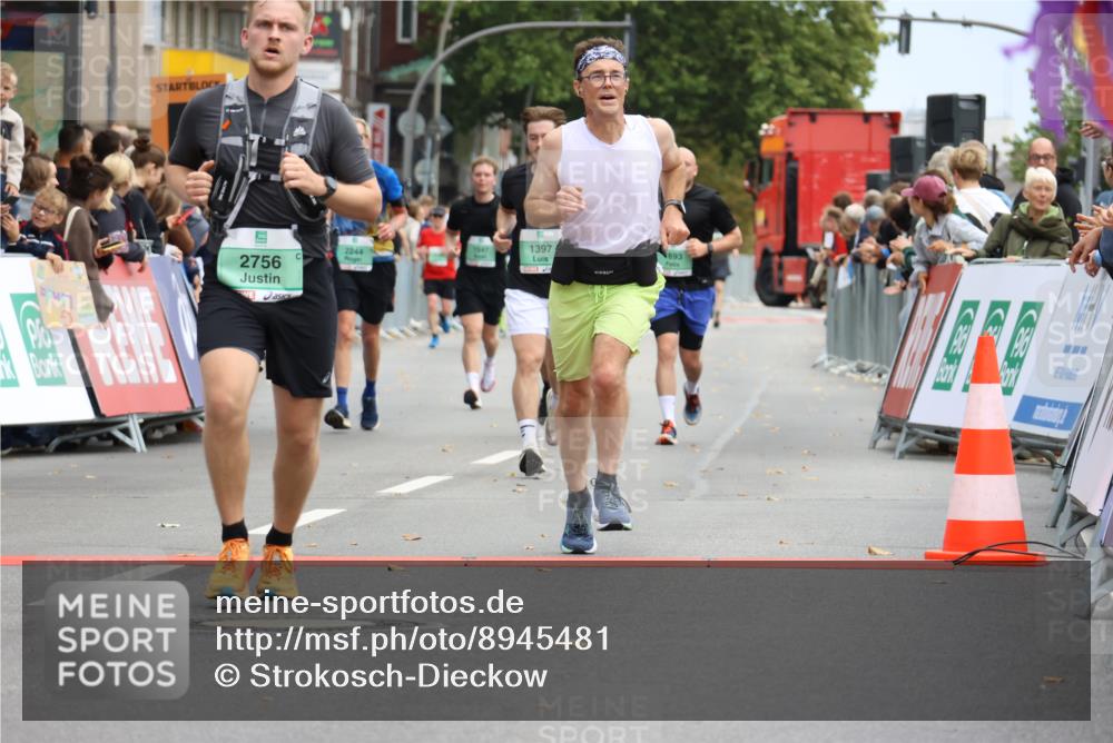 21.09.2025 - PSD Bank Halbmarathon Strokosch-Dieckow http://msf.ph/oto/8945481 21.09.2025 11:57:27 Ziel 1223, 1397, 1693, 2319, 2592, 2598, 2756, 3945, 4059, 4061 meine-sportfotos.de