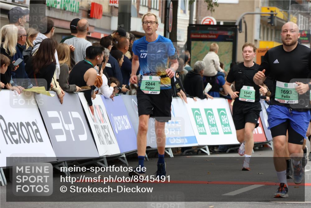 21.09.2025 - PSD Bank Halbmarathon Strokosch-Dieckow http://msf.ph/oto/8945491 21.09.2025 11:57:34 Ziel 1223, 1397, 1547, 1693, 2244, 2319, 2379, 2756, 2775, 3945, 4061 meine-sportfotos.de