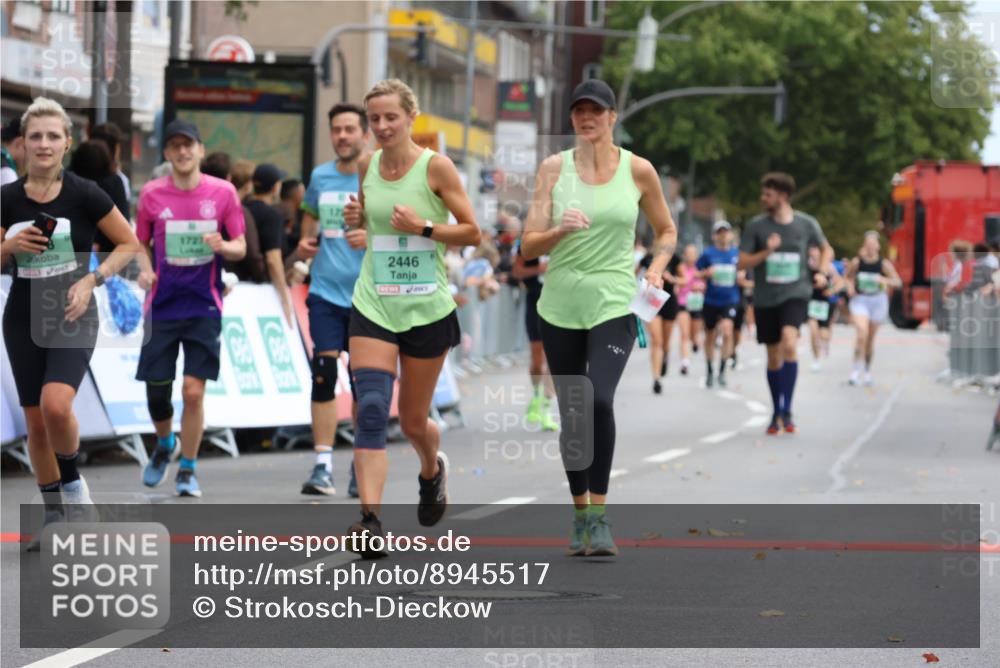 21.09.2025 - PSD Bank Halbmarathon Strokosch-Dieckow http://msf.ph/oto/8945517 21.09.2025 12:05:51 Ziel 1726, 1727, 2446, 2963, 3234, 3428, 3653 meine-sportfotos.de