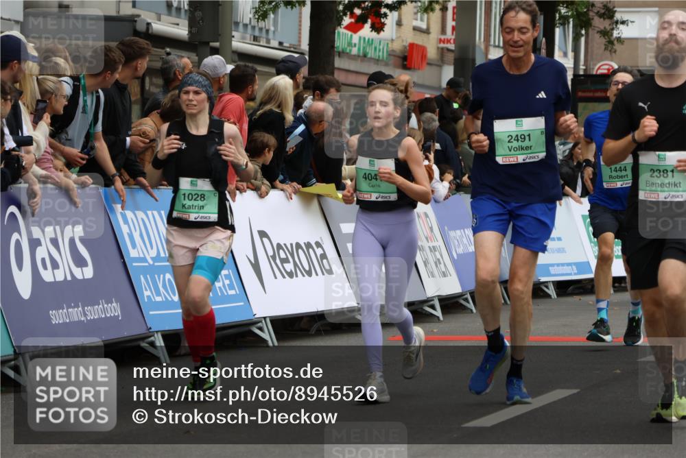 21.09.2025 - PSD Bank Halbmarathon Strokosch-Dieckow http://msf.ph/oto/8945526 21.09.2025 11:58:03 Ziel 1028, 1158, 1411, 1444, 1696, 2170, 2282, 2381, 2389, 2491, 2619, 2627, 2910, 3375, 3510, 4041 meine-sportfotos.de
