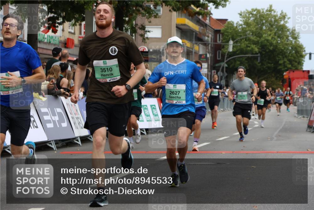 21.09.2025 - PSD Bank Halbmarathon Strokosch-Dieckow http://msf.ph/oto/8945533 21.09.2025 11:58:05 Ziel 1028, 1444, 1696, 2170, 2381, 2389, 2491, 2619, 2627, 2740, 2910, 3510, 4041 meine-sportfotos.de