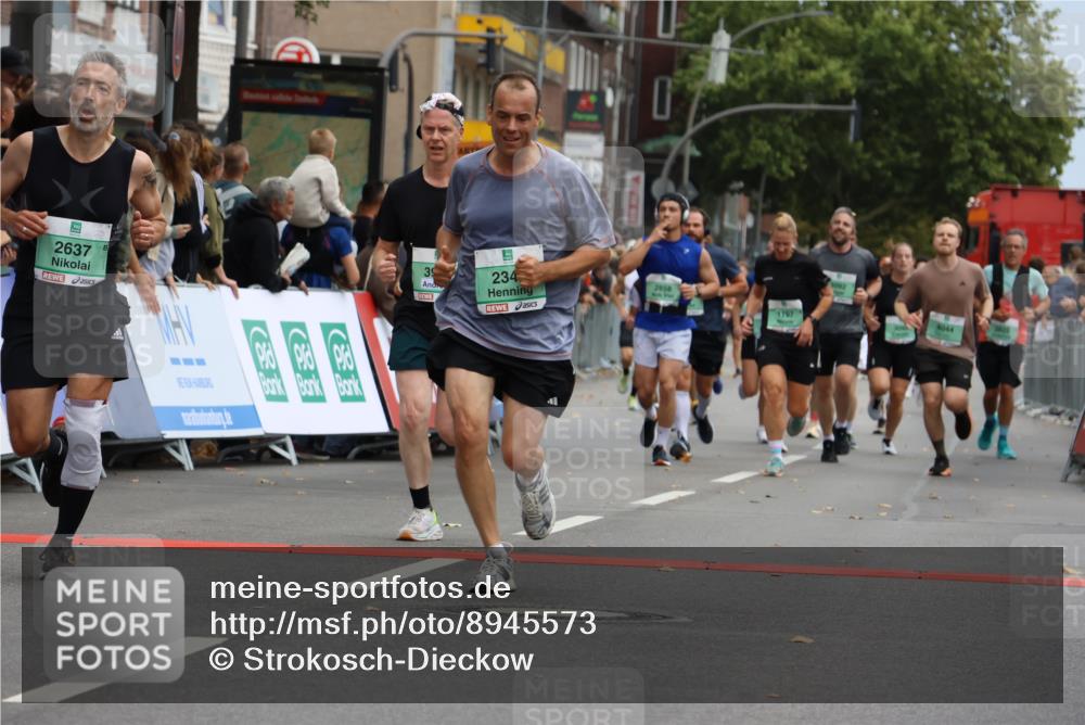 21.09.2025 - PSD Bank Halbmarathon Strokosch-Dieckow http://msf.ph/oto/8945573 21.09.2025 11:58:22 Ziel 1197, 1322, 1348, 1610, 1611, 2343, 2637, 2832, 2858, 2961, 3080, 3099, 3960, 4044 meine-sportfotos.de