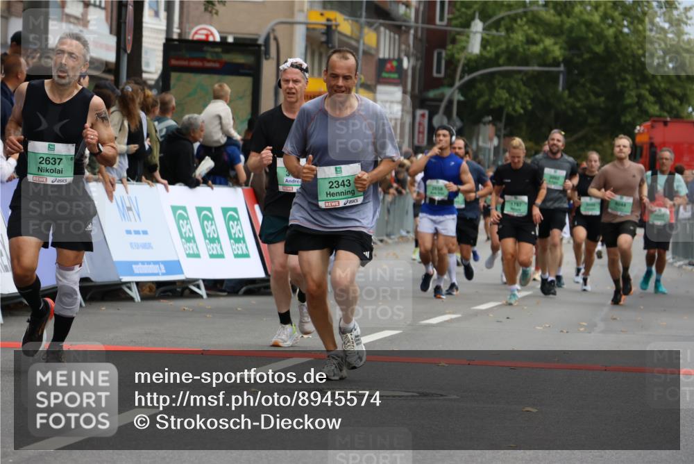 21.09.2025 - PSD Bank Halbmarathon Strokosch-Dieckow http://msf.ph/oto/8945574 21.09.2025 11:58:22 Ziel 1197, 1322, 1348, 1610, 1611, 2343, 2637, 2832, 2858, 2961, 3080, 3099, 3960, 4044 meine-sportfotos.de