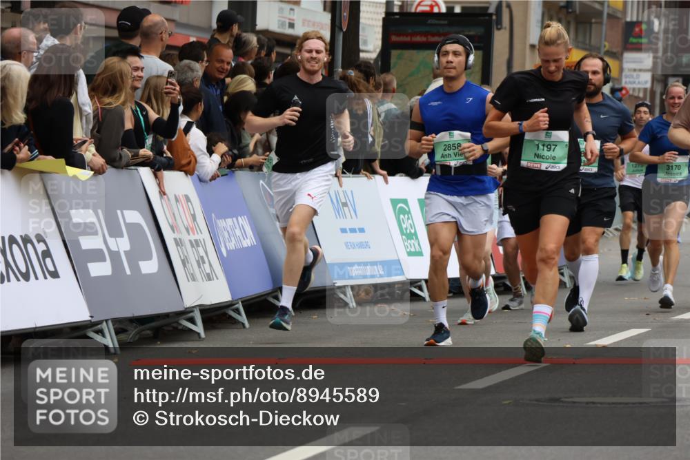 21.09.2025 - PSD Bank Halbmarathon Strokosch-Dieckow http://msf.ph/oto/8945589 21.09.2025 11:58:26 Ziel 1197, 1275, 1276, 1322, 1610, 1611, 2289, 2324, 2343, 2622, 2637, 2826, 2832, 2858, 2961, 3032, 3092, 3099, 3170, 3314, 3960, 4044 meine-sportfotos.de