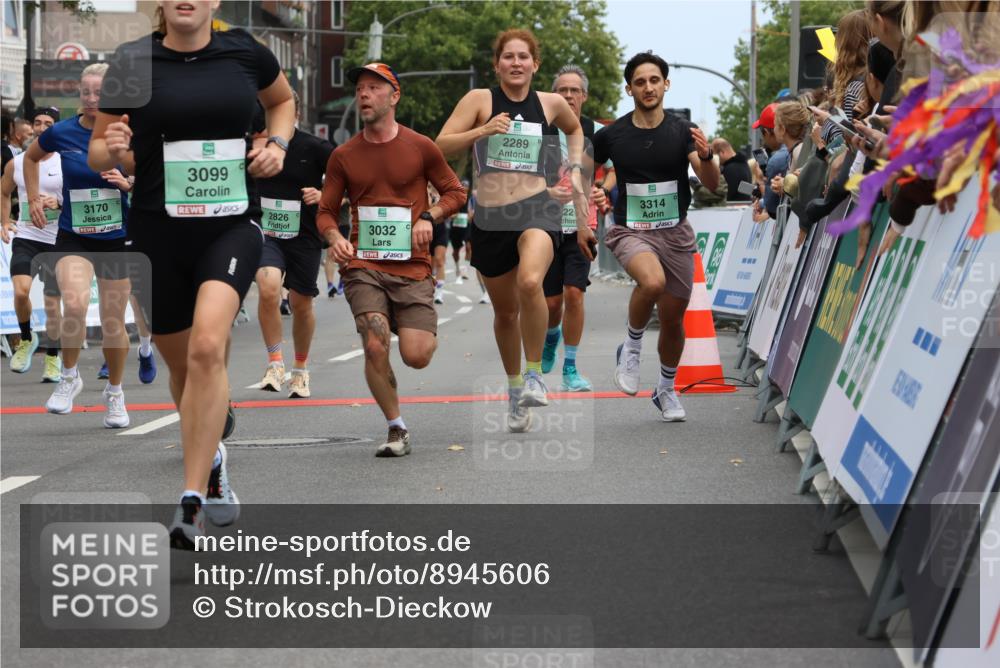 21.09.2025 - PSD Bank Halbmarathon Strokosch-Dieckow http://msf.ph/oto/8945606 21.09.2025 11:58:30 Ziel 1197, 1275, 1276, 1610, 2289, 2324, 2343, 2482, 2622, 2637, 2826, 2832, 2858, 2961, 3032, 3092, 3099, 3170, 3314, 3960, 4044 meine-sportfotos.de