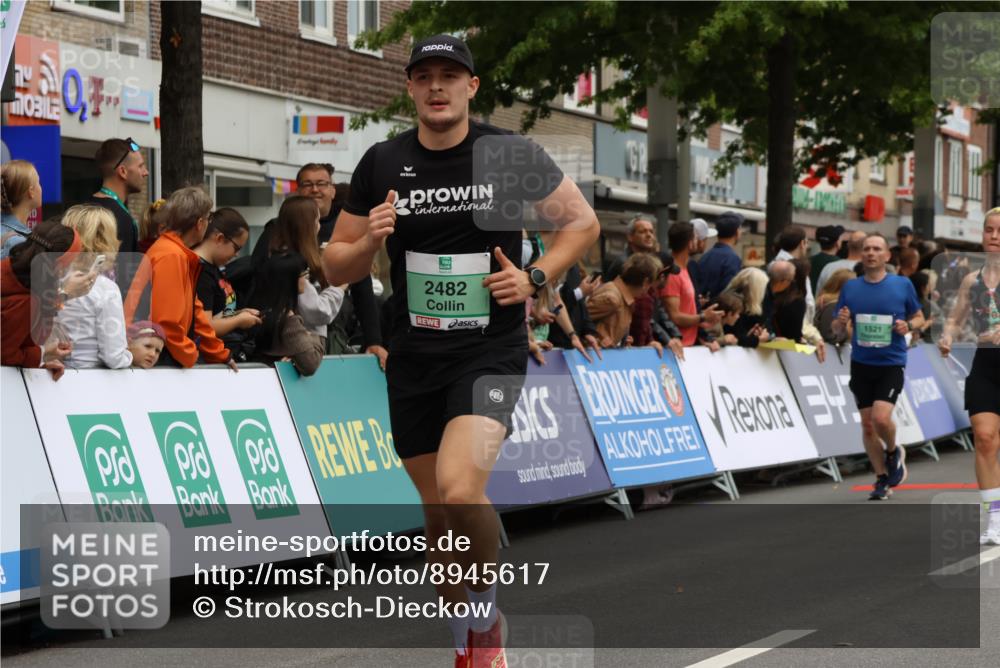 21.09.2025 - PSD Bank Halbmarathon Strokosch-Dieckow http://msf.ph/oto/8945617 21.09.2025 11:58:39 Ziel 1107, 1128, 1275, 1276, 1521, 1532, 2289, 2324, 2482, 2622, 2660, 2826, 2928, 3032, 3092, 3170, 3198, 3301, 3314, 3521, 3936 meine-sportfotos.de