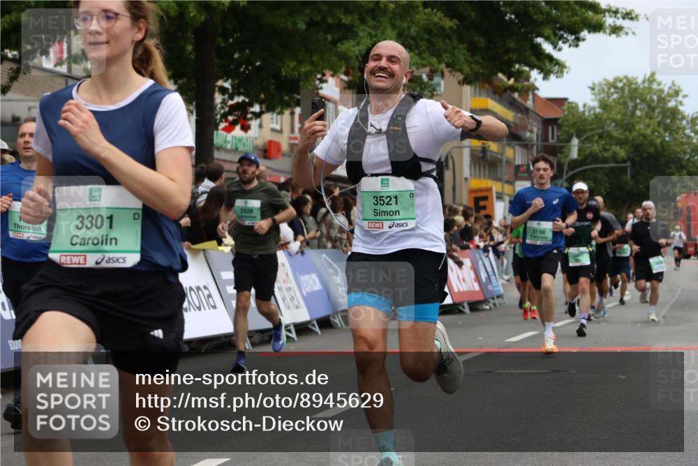 21.09.2025 - PSD Bank Halbmarathon Strokosch-Dieckow http://msf.ph/oto/8945629 21.09.2025 11:58:42 Ziel 1107, 1122, 1128, 1338, 1521, 1532, 2306, 2371, 2482, 2543, 2660, 2870, 2928, 3198, 3301, 3356, 3521, 3936 meine-sportfotos.de