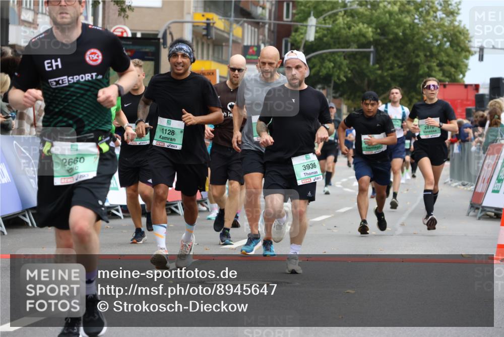 21.09.2025 - PSD Bank Halbmarathon Strokosch-Dieckow http://msf.ph/oto/8945647 21.09.2025 11:58:45 Ziel 1107, 1122, 1128, 1338, 1521, 1531, 1532, 2306, 2371, 2482, 2543, 2590, 2660, 2870, 2928, 3198, 3301, 3356, 3521, 3542, 3936 meine-sportfotos.de
