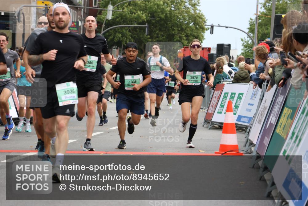 21.09.2025 - PSD Bank Halbmarathon Strokosch-Dieckow http://msf.ph/oto/8945652 21.09.2025 11:58:47 Ziel 1107, 1122, 1128, 1338, 1521, 1531, 1532, 2306, 2371, 2543, 2590, 2594, 2604, 2660, 2870, 2928, 3198, 3301, 3356, 3521, 3542, 3936 meine-sportfotos.de