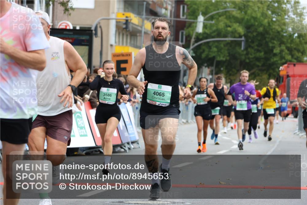 21.09.2025 - PSD Bank Halbmarathon Strokosch-Dieckow http://msf.ph/oto/8945653 21.09.2025 12:06:32 Ziel 1334, 2656, 2698, 2838, 2933, 2998, 3059, 3201, 3254, 3465, 3586, 3955, 4065 meine-sportfotos.de
