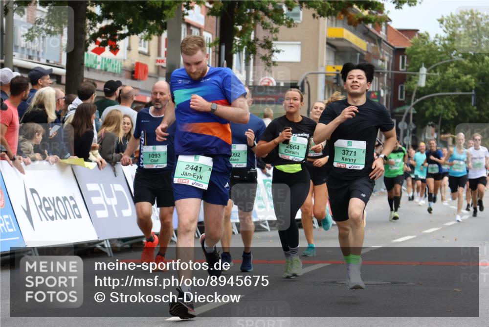 21.09.2025 - PSD Bank Halbmarathon Strokosch-Dieckow http://msf.ph/oto/8945675 21.09.2025 11:58:59 Ziel 1064, 1092, 1093, 1258, 1531, 2332, 2344, 2436, 2441, 2540, 2582, 2590, 2594, 2604, 2641, 2664, 3542, 3771 meine-sportfotos.de