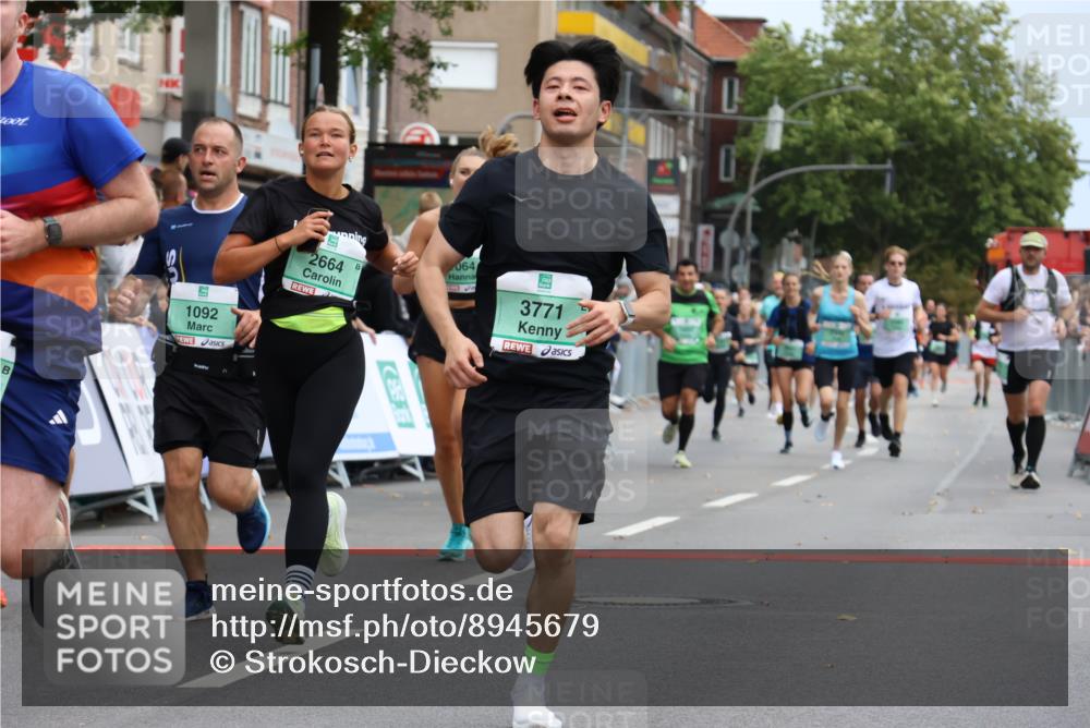 21.09.2025 - PSD Bank Halbmarathon Strokosch-Dieckow http://msf.ph/oto/8945679 21.09.2025 11:59:00 Ziel 1033, 1064, 1092, 1093, 1258, 1531, 2332, 2344, 2436, 2441, 2540, 2582, 2590, 2594, 2604, 2641, 2664, 3054, 3542, 3771 meine-sportfotos.de