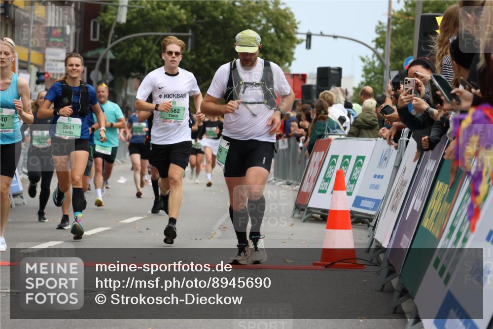 21.09.2025 - PSD Bank Halbmarathon Strokosch-Dieckow http://msf.ph/oto/8945690 21.09.2025 11:59:04 Ziel 1033, 1064, 1092, 1093, 1258, 1486, 2332, 2344, 2436, 2441, 2472, 2540, 2582, 2641, 2664, 2758, 3054, 3771 meine-sportfotos.de