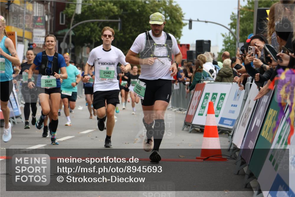 21.09.2025 - PSD Bank Halbmarathon Strokosch-Dieckow http://msf.ph/oto/8945693 21.09.2025 11:59:04 Ziel 1033, 1064, 1092, 1093, 1258, 1486, 2332, 2344, 2436, 2441, 2472, 2540, 2582, 2641, 2664, 2758, 3054, 3771 meine-sportfotos.de
