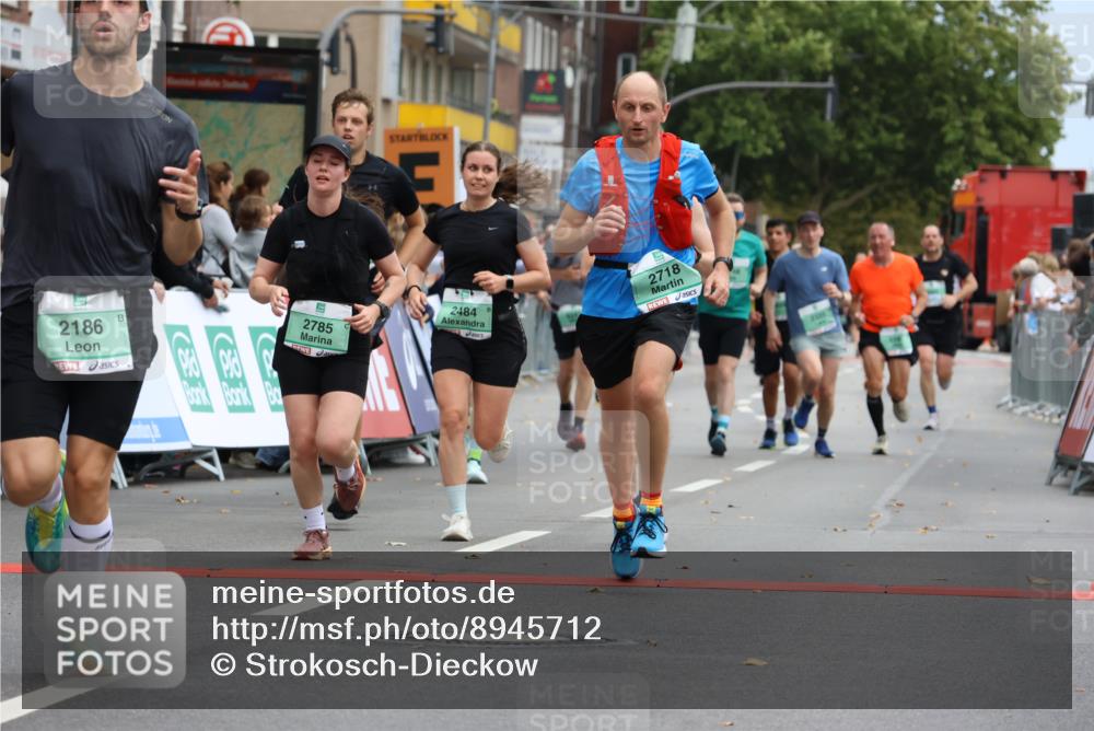 21.09.2025 - PSD Bank Halbmarathon Strokosch-Dieckow http://msf.ph/oto/8945712 21.09.2025 11:59:15 Ziel 1033, 1486, 1648, 1812, 2186, 2325, 2328, 2472, 2484, 2533, 2540, 2582, 2602, 2610, 2641, 2718, 2758, 2785, 2794, 3054 meine-sportfotos.de