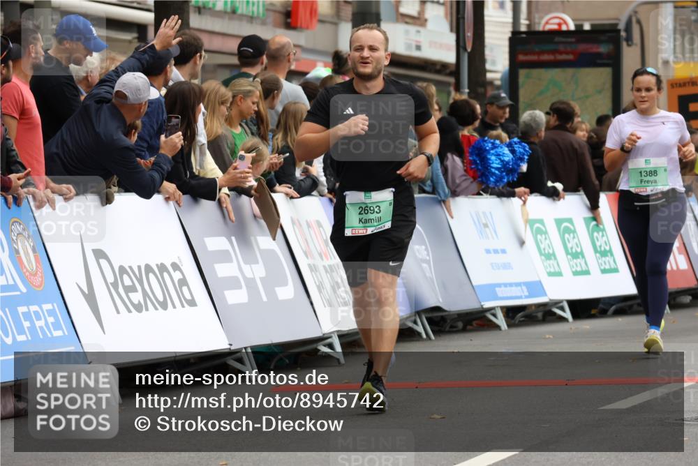 21.09.2025 - PSD Bank Halbmarathon Strokosch-Dieckow http://msf.ph/oto/8945742 21.09.2025 12:06:57 Ziel 1284, 1388, 1571, 2223, 2693, 2789, 2808, 2999, 3006, 3064, 3266, 3371, 3555, 3749, 3931 meine-sportfotos.de