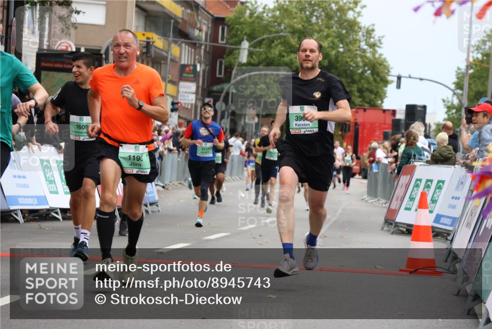 21.09.2025 - PSD Bank Halbmarathon Strokosch-Dieckow http://msf.ph/oto/8945743 21.09.2025 11:59:24 Ziel 1196, 1609, 1648, 2186, 2241, 2248, 2325, 2328, 2484, 2517, 2533, 2574, 2581, 2602, 2718, 2785, 2794, 2915, 3217, 3962 meine-sportfotos.de