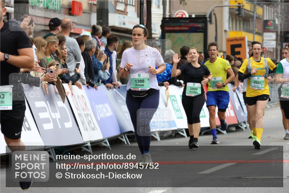 21.09.2025 - PSD Bank Halbmarathon Strokosch-Dieckow http://msf.ph/oto/8945752 21.09.2025 12:06:59 Ziel 1284, 1388, 1571, 1594, 2223, 2628, 2693, 2789, 2808, 2999, 3006, 3064, 3266, 3371, 3555, 3749, 3931 meine-sportfotos.de