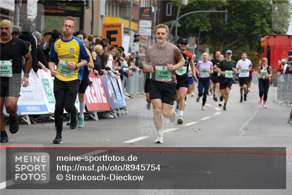 21.09.2025 - PSD Bank Halbmarathon Strokosch-Dieckow http://msf.ph/oto/8945754 21.09.2025 11:59:32 Ziel 1042, 1196, 1367, 1609, 1700, 2241, 2248, 2517, 2558, 2574, 2581, 2595, 2645, 2915, 3217, 3962 meine-sportfotos.de