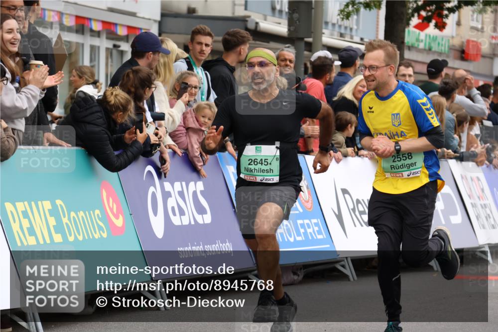 21.09.2025 - PSD Bank Halbmarathon Strokosch-Dieckow http://msf.ph/oto/8945768 21.09.2025 11:59:34 Ziel 1042, 1367, 1609, 1700, 2517, 2549, 2558, 2574, 2581, 2595, 2645, 2915, 3217, 3962 meine-sportfotos.de