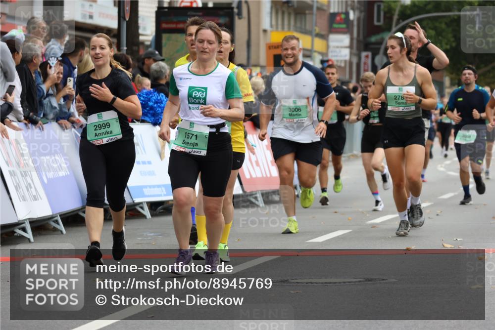 21.09.2025 - PSD Bank Halbmarathon Strokosch-Dieckow http://msf.ph/oto/8945769 21.09.2025 12:07:01 Ziel 1347, 1388, 1571, 1594, 2223, 2628, 2693, 2789, 2999, 3006, 3064, 3259, 3266, 3371, 3555, 3931 meine-sportfotos.de