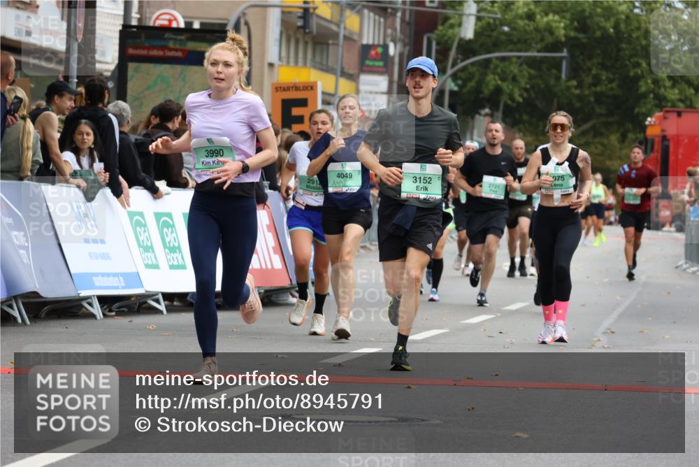 21.09.2025 - PSD Bank Halbmarathon Strokosch-Dieckow http://msf.ph/oto/8945791 21.09.2025 11:59:41 Ziel 1042, 1075, 1367, 1700, 2530, 2549, 2558, 2595, 2645, 2918, 2929, 3152, 3990, 4049 meine-sportfotos.de