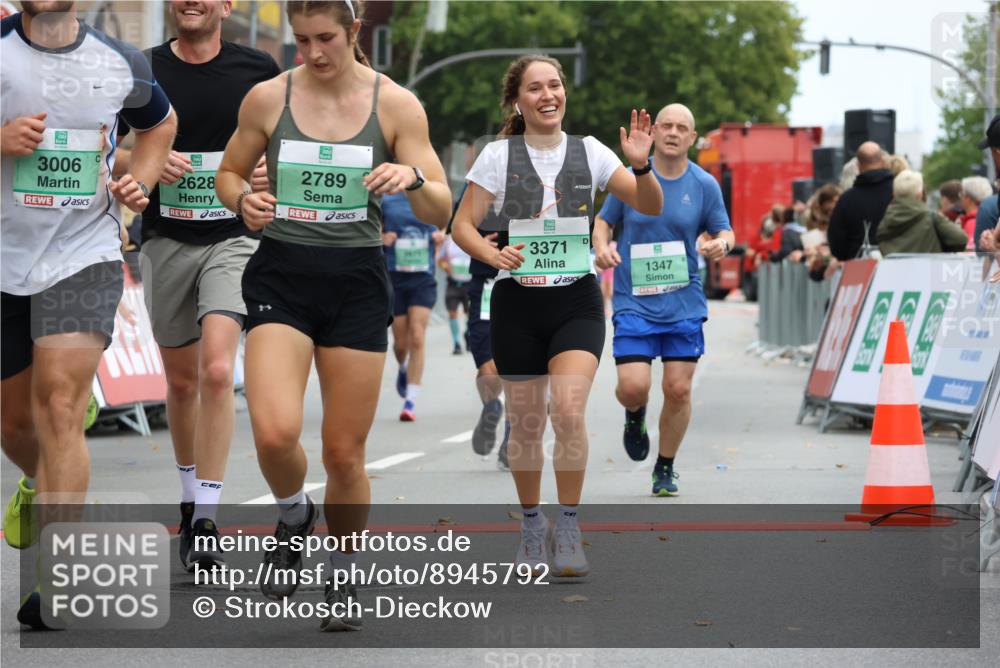 21.09.2025 - PSD Bank Halbmarathon Strokosch-Dieckow http://msf.ph/oto/8945792 21.09.2025 12:07:04 Ziel 1347, 1388, 1571, 1594, 2223, 2628, 2671, 2693, 2789, 2999, 3006, 3068, 3259, 3371, 3931 meine-sportfotos.de