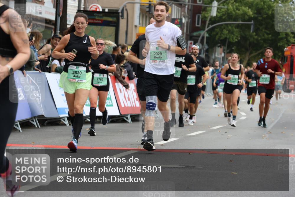 21.09.2025 - PSD Bank Halbmarathon Strokosch-Dieckow http://msf.ph/oto/8945801 21.09.2025 11:59:47 Ziel 1075, 1741, 2530, 2549, 2595, 2721, 2782, 2918, 2929, 3048, 3152, 3990, 4034, 4042, 4049 meine-sportfotos.de