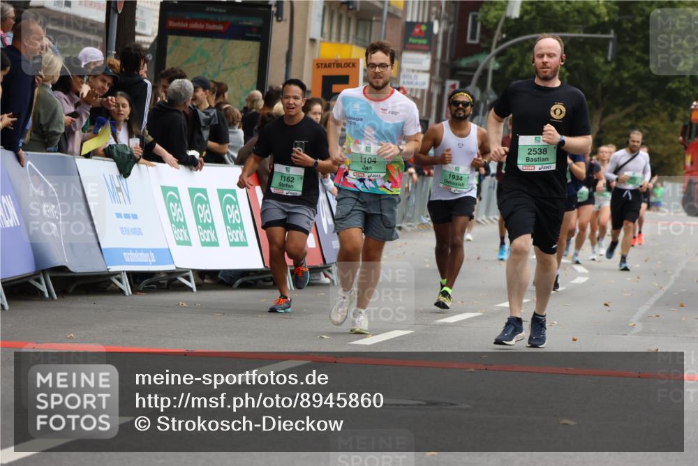 21.09.2025 - PSD Bank Halbmarathon Strokosch-Dieckow http://msf.ph/oto/8945860 21.09.2025 12:00:06 Ziel 1104, 1162, 1481, 1934, 2255, 2314, 2490, 2529, 2538, 2640, 2648, 2769, 2801, 3094, 3738, 3906 meine-sportfotos.de