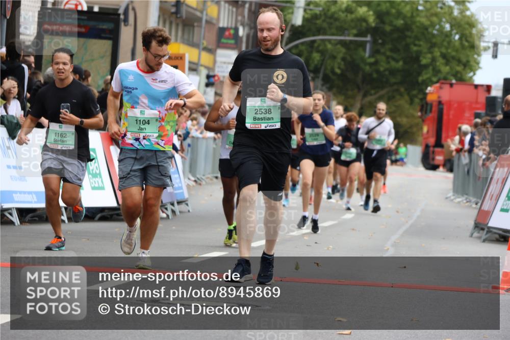 21.09.2025 - PSD Bank Halbmarathon Strokosch-Dieckow http://msf.ph/oto/8945869 21.09.2025 12:00:07 Ziel 1104, 1162, 1481, 1934, 2255, 2314, 2490, 2529, 2538, 2640, 2648, 2769, 2801, 3094, 3738, 3906 meine-sportfotos.de
