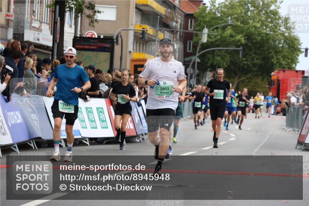 21.09.2025 - PSD Bank Halbmarathon Strokosch-Dieckow http://msf.ph/oto/8945948 21.09.2025 12:00:46 Ziel 1034, 1382, 2317, 2388, 2481, 2516, 2668, 2761, 2803, 3168, 3172, 3957 meine-sportfotos.de