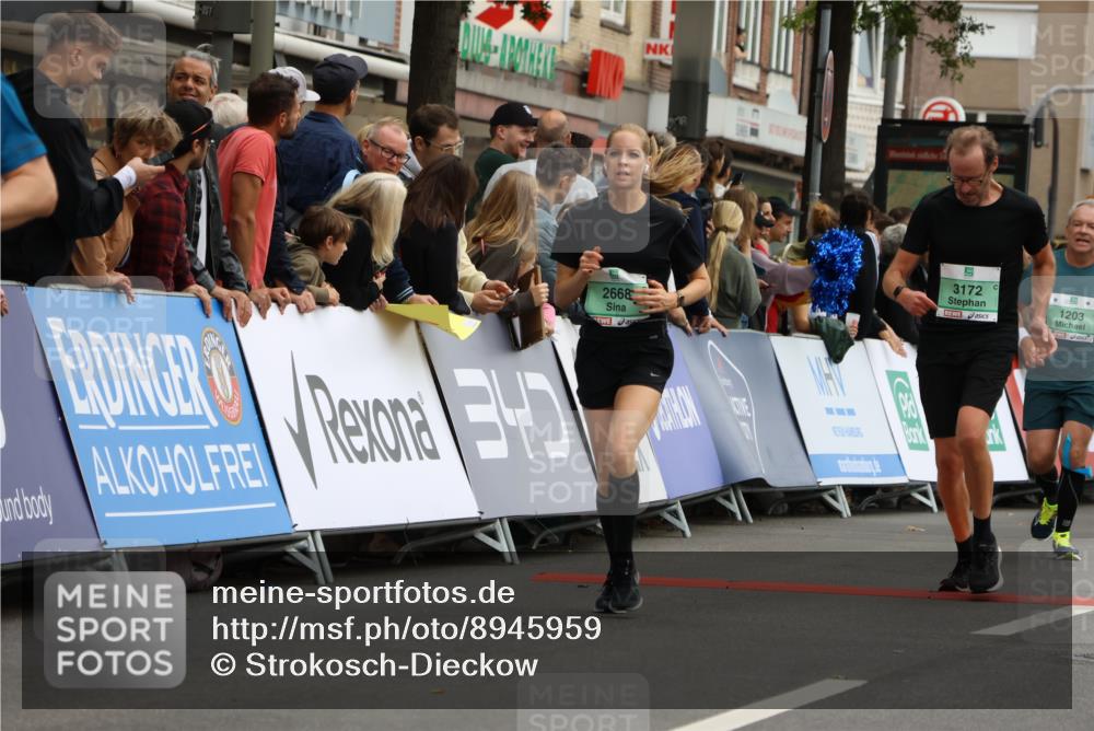 21.09.2025 - PSD Bank Halbmarathon Strokosch-Dieckow http://msf.ph/oto/8945959 21.09.2025 12:00:50 Ziel 1203, 1382, 2388, 2468, 2481, 2516, 2668, 2761, 2803, 2986, 3168, 3172 meine-sportfotos.de