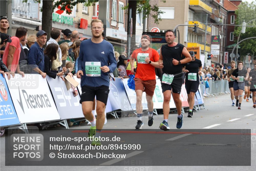 21.09.2025 - PSD Bank Halbmarathon Strokosch-Dieckow http://msf.ph/oto/8945990 21.09.2025 12:08:10 Ziel 1495, 1496, 2176, 2396, 2593, 2612, 2724, 2896, 2908, 3439 meine-sportfotos.de