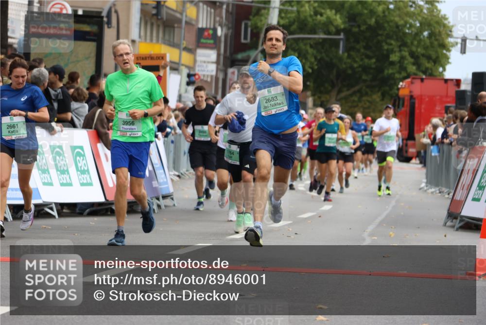 21.09.2025 - PSD Bank Halbmarathon Strokosch-Dieckow http://msf.ph/oto/8946001 21.09.2025 12:01:04 Ziel 1477, 1764, 2093, 2468, 2498, 2661, 2683, 2853, 2986, 3956, 4009 meine-sportfotos.de